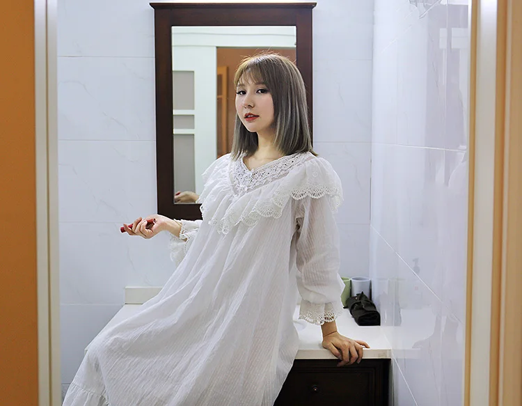 Chemise de nuit princesse Loli - Victorian Women'S Formal Wear avis et prix
