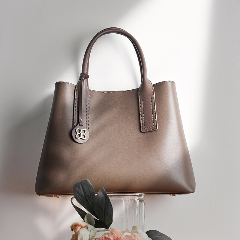 Sac fourre-tout structuré en c - Shoulder Bag Structured avis et prix