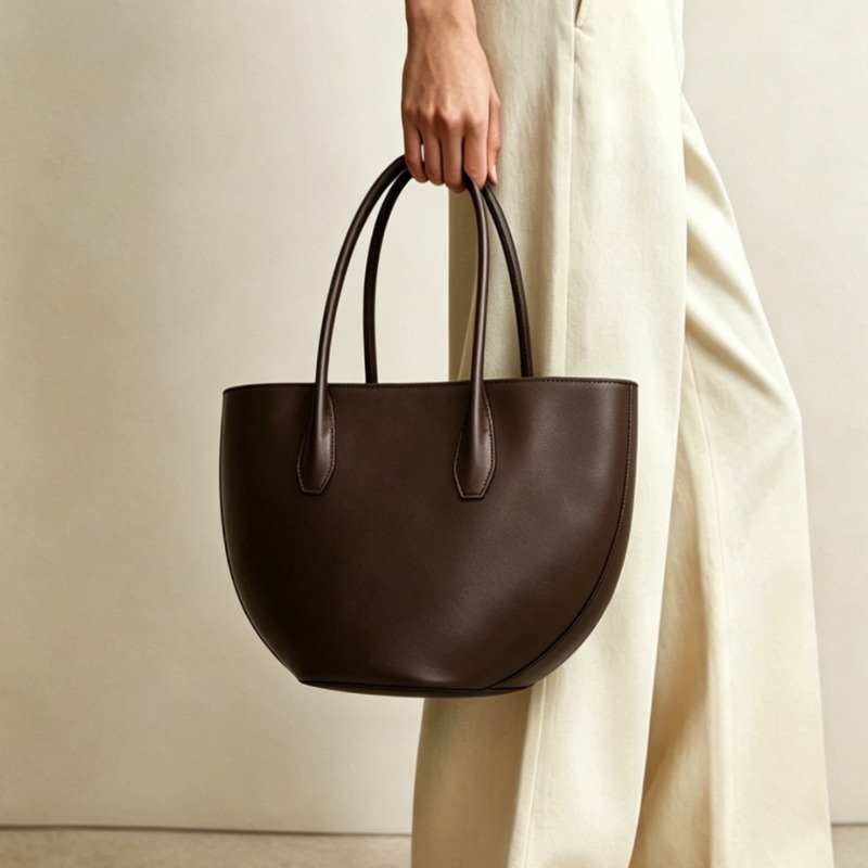 Sac fourre-tout de luxe demi-l - Shoulder Bag Structured avis et prix