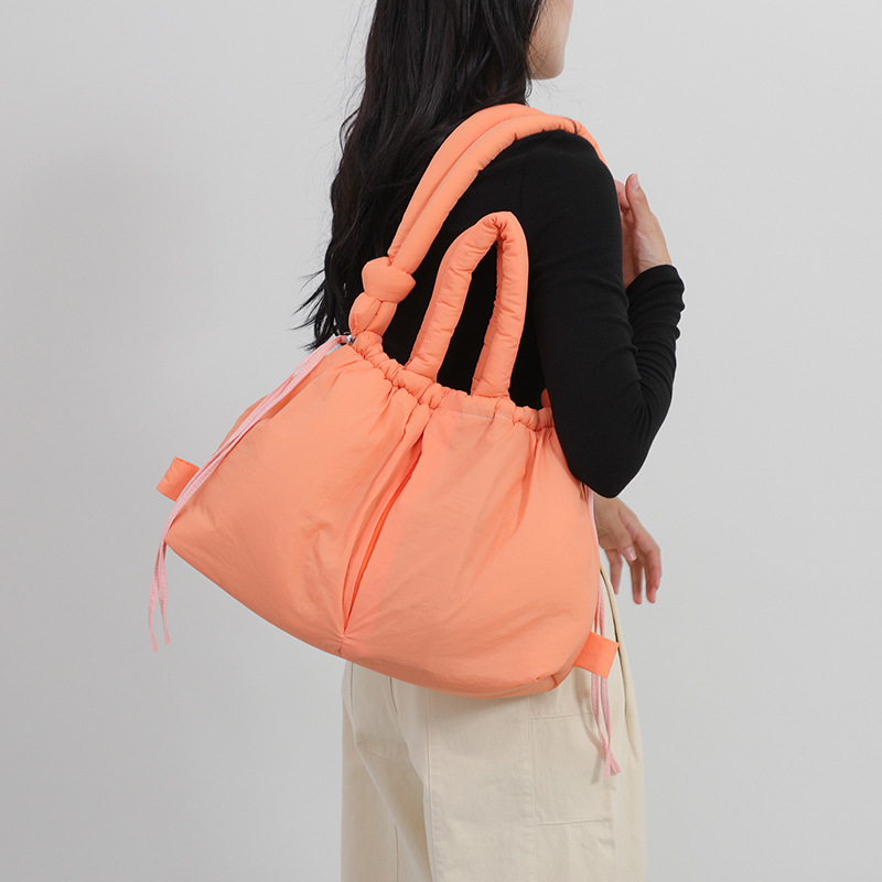 Nouveau sac femme vers le bas  - Shoulder Bag Structured avis et prix